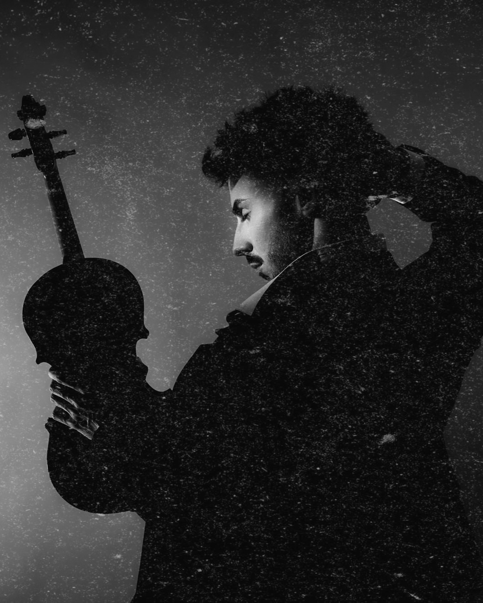 Máté Kozma silhouette portrait with violin